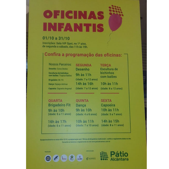 Oficinas Infantis no Pátio